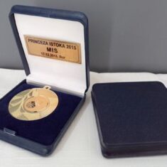 Plaketa – medaljon PL427