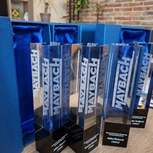 Kristalna plaketa 435